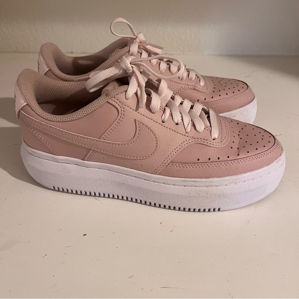 Nike Pink Women's Sneakers